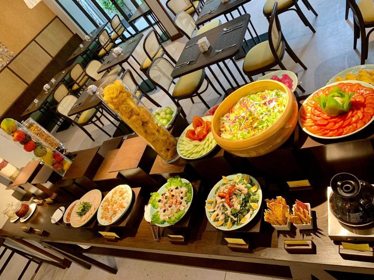 Cozy Danang Boutique Hotel Buitenkant foto
